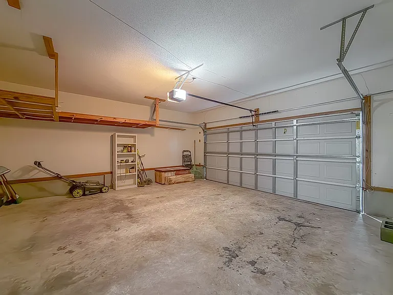 776 Lupine Ln — Photo 44