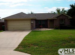 1230 W Groesbeck St, Stephenville, TX 76401