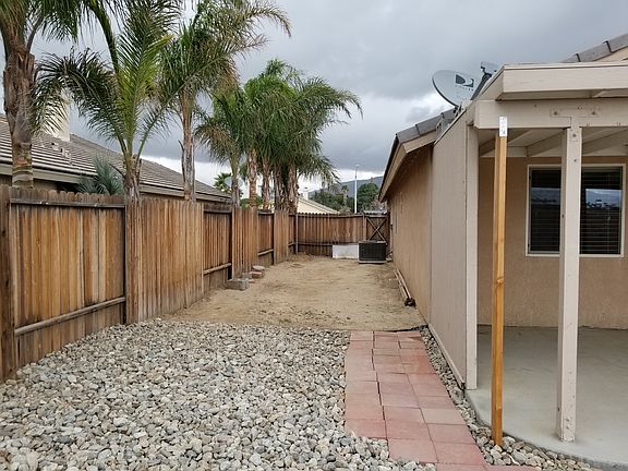 2nd image of 474 Jonnie Way