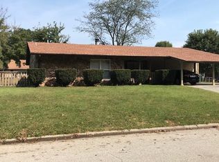 202 Turnbridge Dr, Swansea, IL