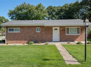9109 Summit Dr, Fairview Heights, IL 62208