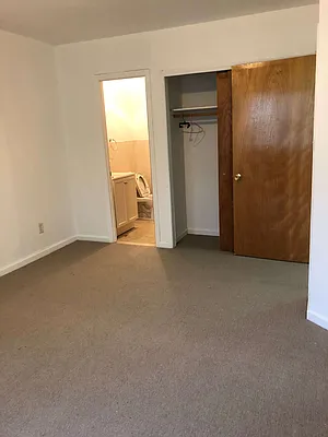 Rented by Owner | media 6