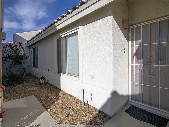 3rd image of 10694 E 35th St