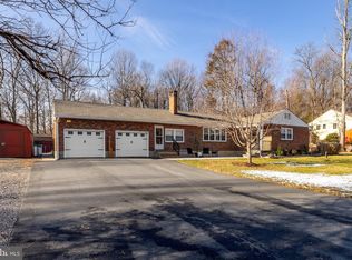 1707 Becker Rd, Green Lane, PA 18054