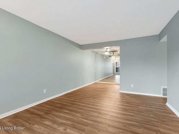 2nd image of 1962 Goldsmith Ln #C1