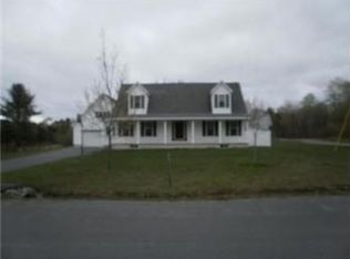 123 Pioneer Rd, Broadalbin, NY 12025