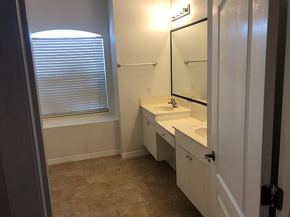 5th image of 1388 W Hillsborough Blvd