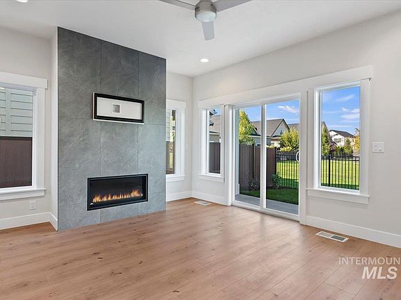 5th image of 3878 W Spring House Ln