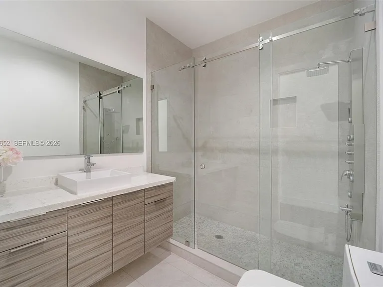 56 Samana Dr — Photo 18