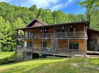 579 Shelter Rock Dr, Orma, WV 25268