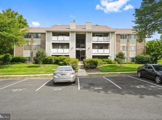 12205 Peach Crest Dr #902-J, Germantown, MD 20874