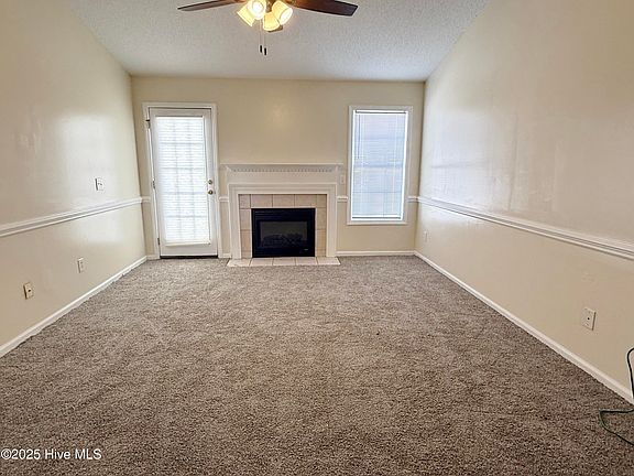 2nd image of 2961 Jessica Dr #A