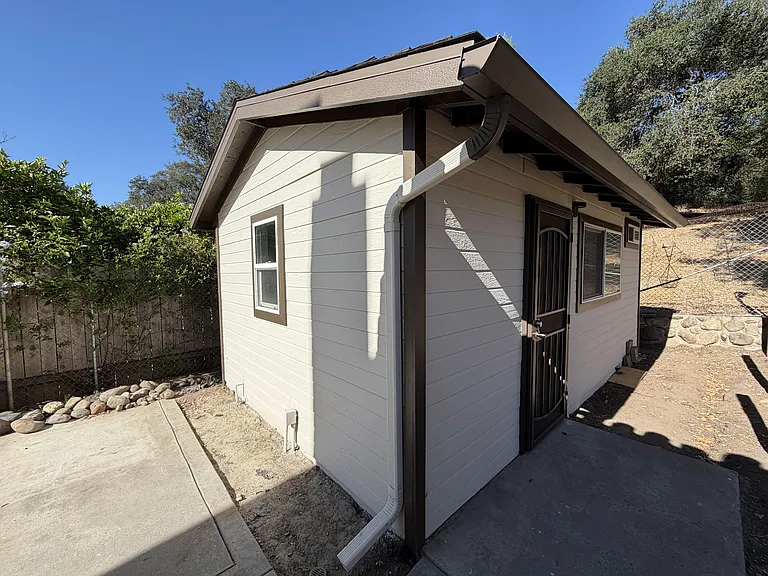 20361 Adkinson Ln — Photo 11