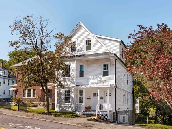 96 Walter St Floor 2, Roslindale, MA 02131