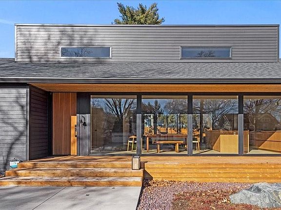 3rd image of 630 W 58th St