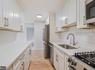 11901 Parklawn Dr APT T2, Rockville, MD 20852
