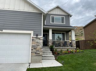 1992 W Woodview Dr, Lehi, UT 84043