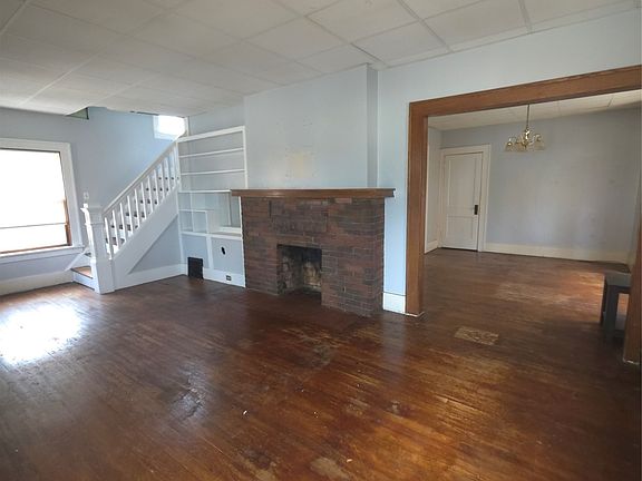 5th image of 19 E 30th St