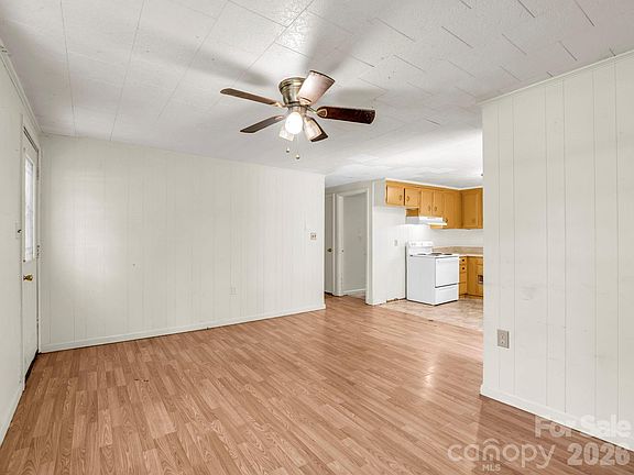 5th image of 254 Old Castle Ln #49