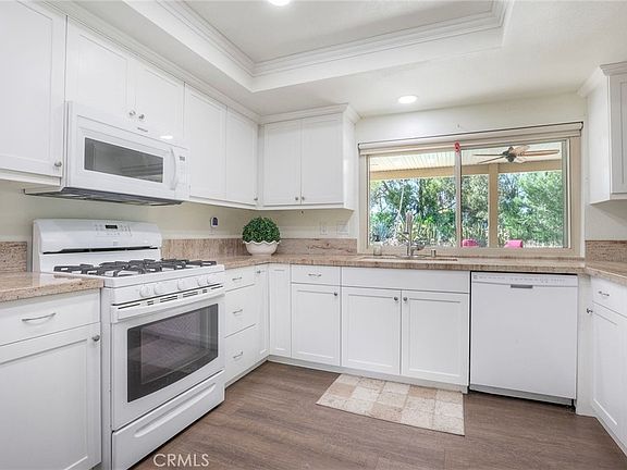 4th image of 30096 Via Velez Pl