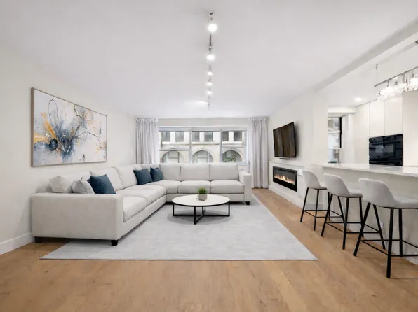 70 East 10th Street image 1 of 25