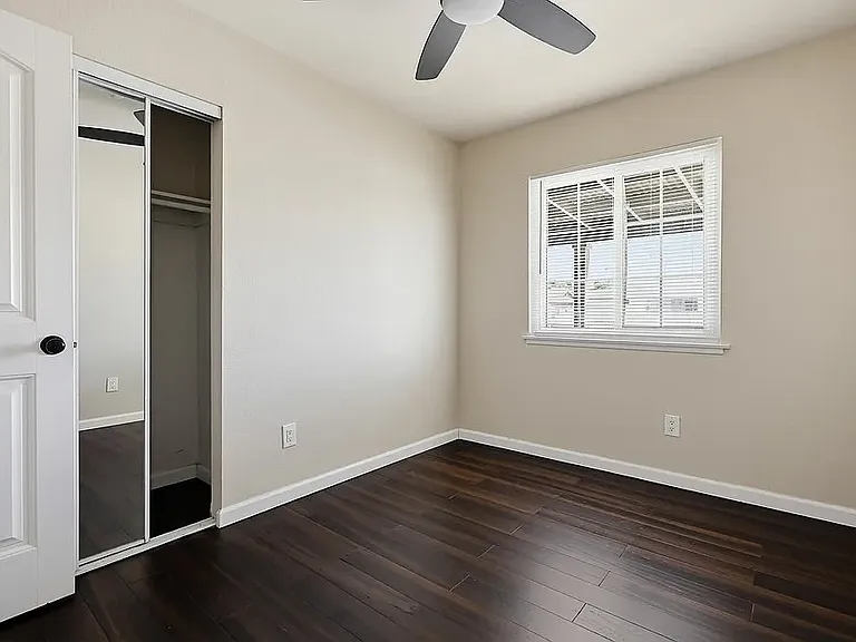 465 Meadowbrook Dr — Photo 35