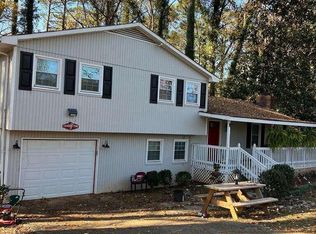 353 Old Rosser Rd, Stone Mountain, GA 30087