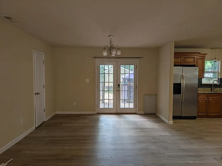 3672 Hyde Cir — Photo 2