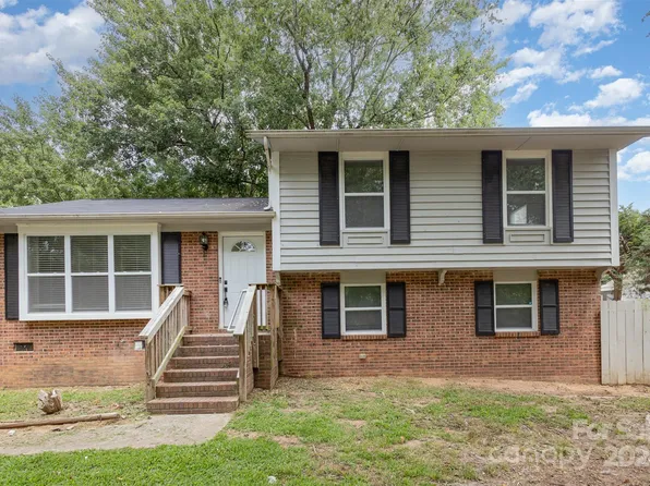 1016 Wilson Blvd, Dallas, NC 28034
