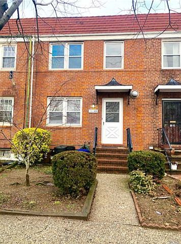 1st image of 9109 222nd St
