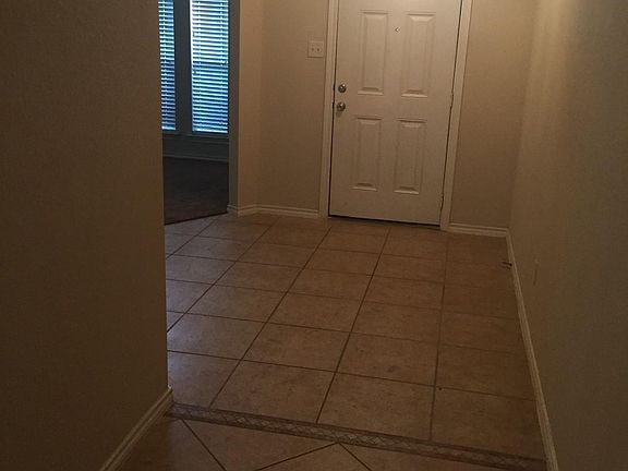 4th image of 1100 Hearthstone Dr