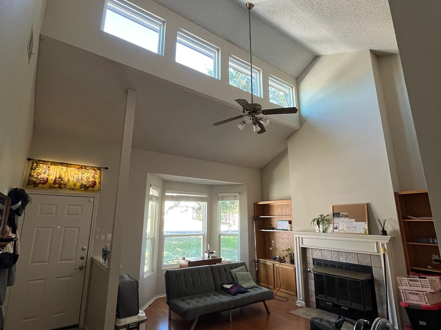 3 bed, 1350 sqft, $2,000 — Photo 3