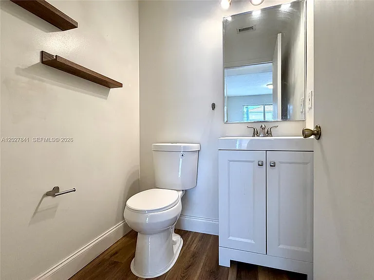 6201 NW 114th Pl #245 — Photo 10