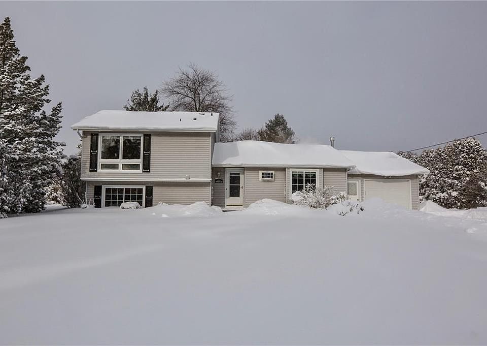 1st image of 122 Sherwood Dr