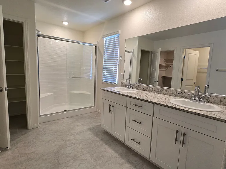 7647 Duran Harbor Ln — Photo 43