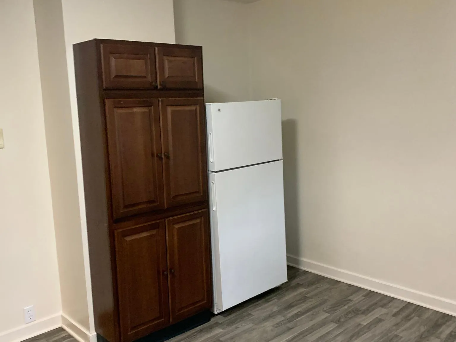325 Spruce Street — Photo 4
