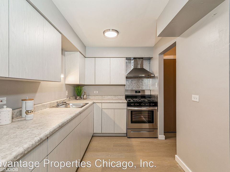 2nd image of 11513 Villa Ct