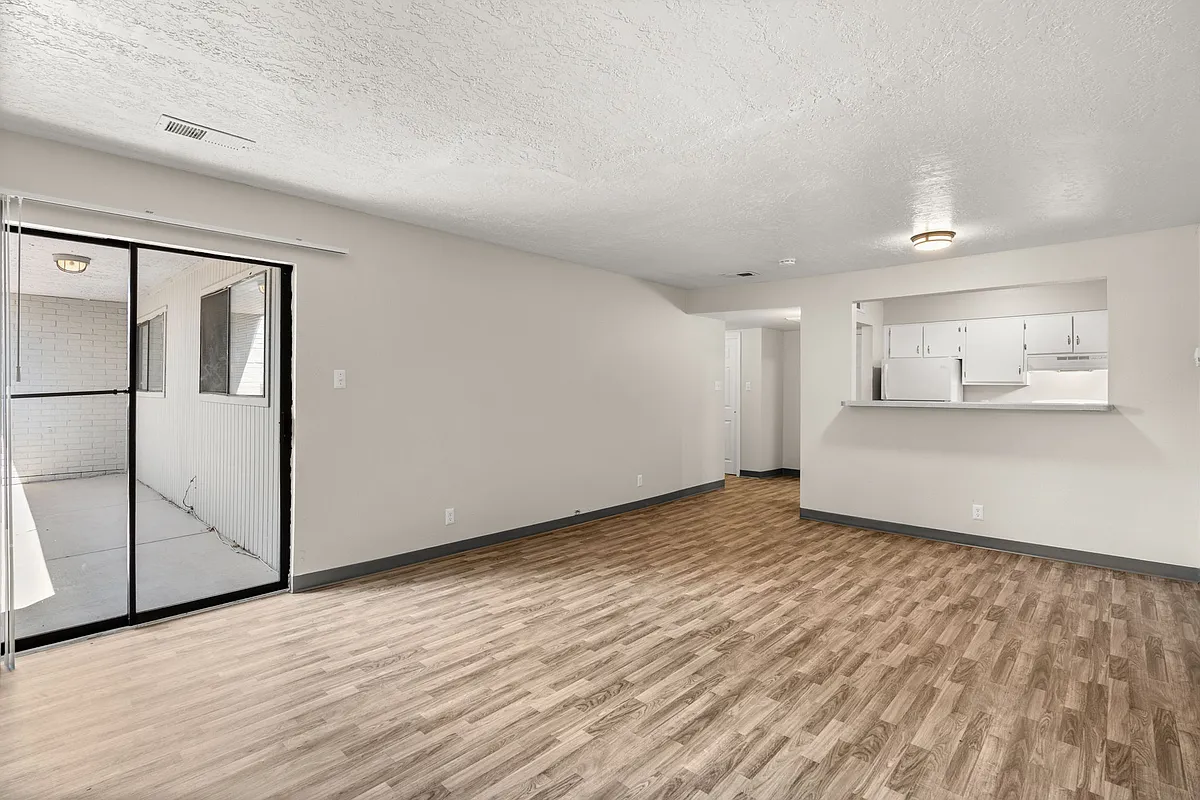 Building Photo - Nova Ridge