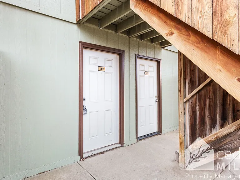 Stone Edge Apartments — Photo 12