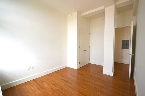 Rented by Bold New York | media 64