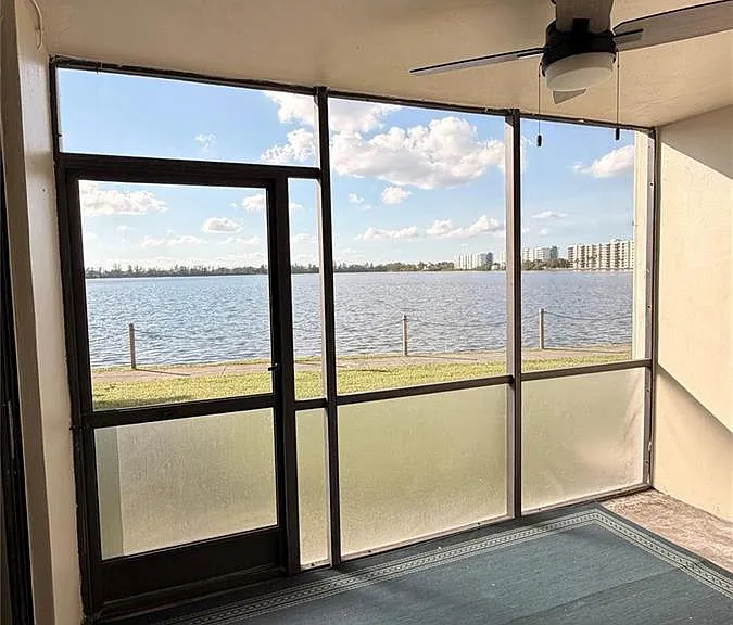 110 Lake Emerald Dr #107 — Photo 6