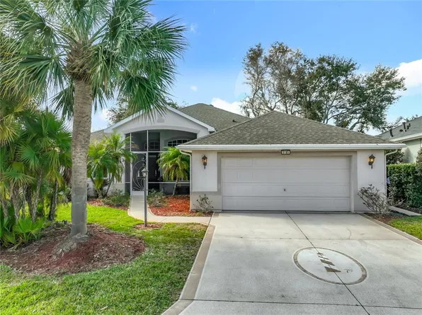 5685 Gulf Stream St, Tavares, FL 32778
