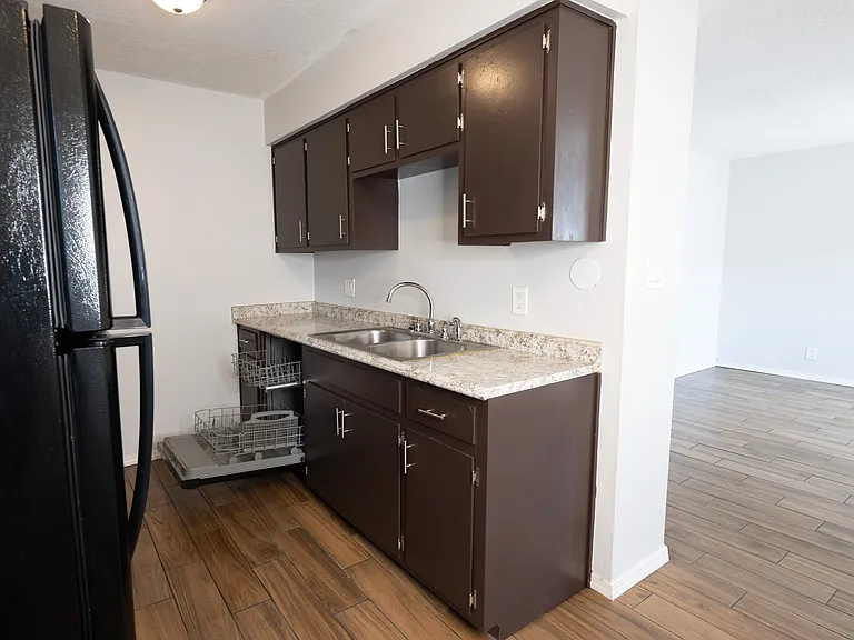309 Whispering Sands Ct SE #3 — Photo 4