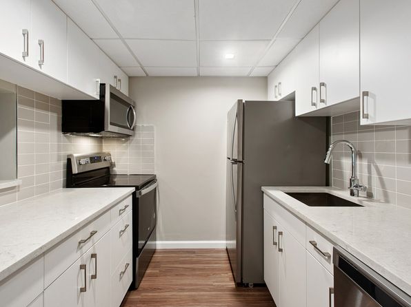 1 Franklin Town Blvd APT 811