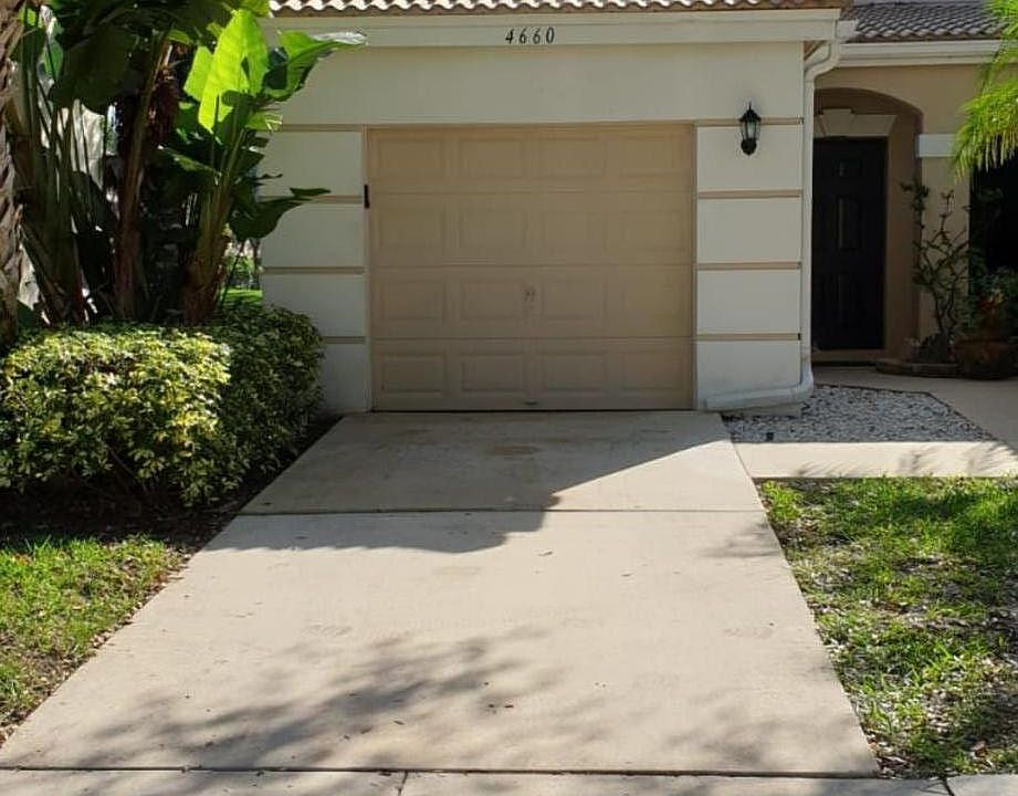 1st image of 4660 Palmbrooke Cir #4660