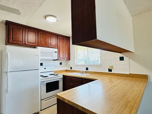4th image of 1020 Calla Ave APT E
