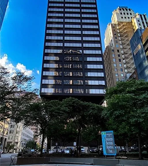 1101 Walnut St — Photo 36