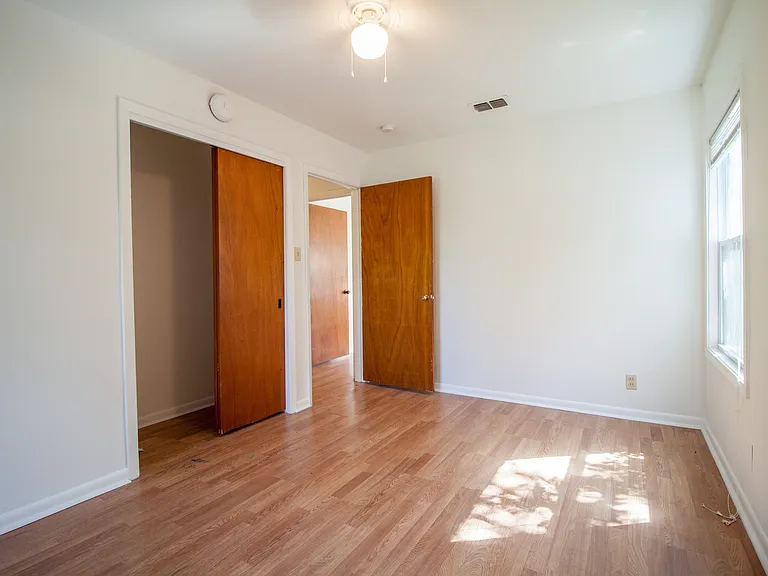 8406 Burrell Dr — Photo 11