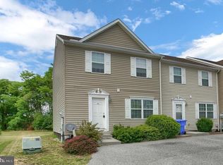 1039 Newville Rd, Carlisle, PA 17013