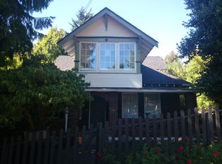 326 NW 49th St, Seattle, WA 98107